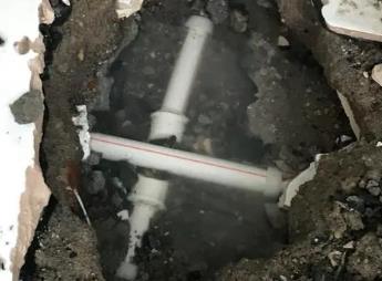 鹤峰阳台漏水维修公司为您分享楼上楼下漏水怎么处理