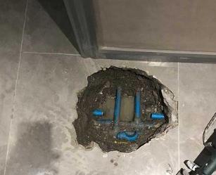 鹤峰阳台漏水维修公司分享下暖气管道漏水的原因有哪些